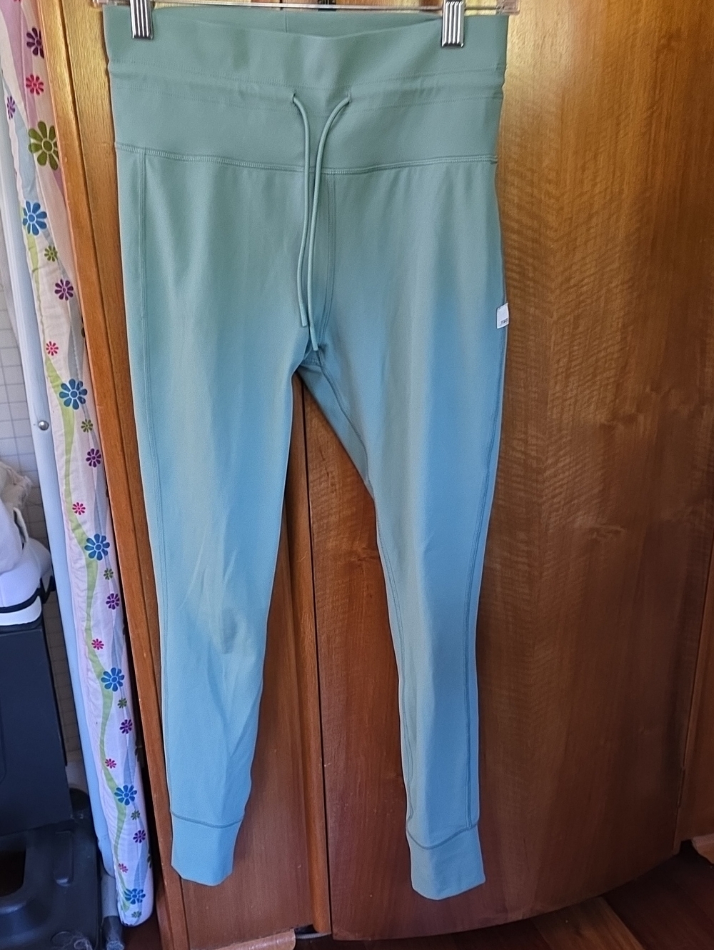 Vuori Womens Mint Green High-Waist Leggings